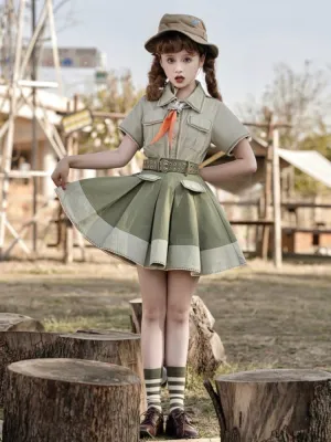 Green Ouji Box Pleated Skirt with Waist Belt