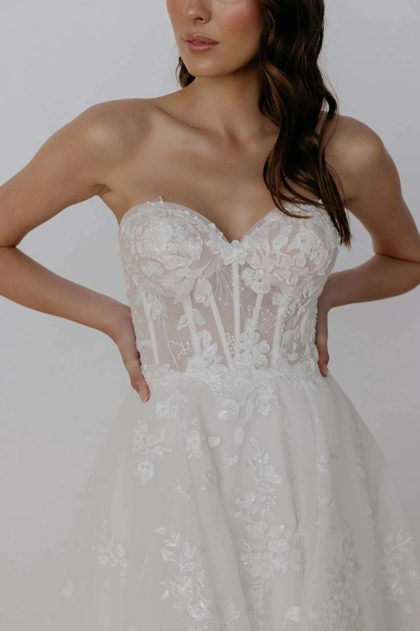 NIKKI | Jessica Couture